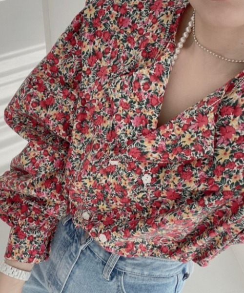 Diosfront（ディオスフロント）の「ダブルボタンBIG衿ボリュウームブラウス（シャツ/ブラウス・レディース・ホワイト/ベージュ/レッド・FREE）」の14枚目の写真