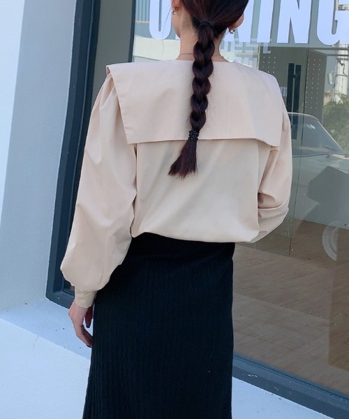 Diosfront（ディオスフロント）の「ダブルボタンBIG衿ボリュウームブラウス（シャツ/ブラウス・レディース・ホワイト/ベージュ/レッド・FREE）」の18枚目の写真