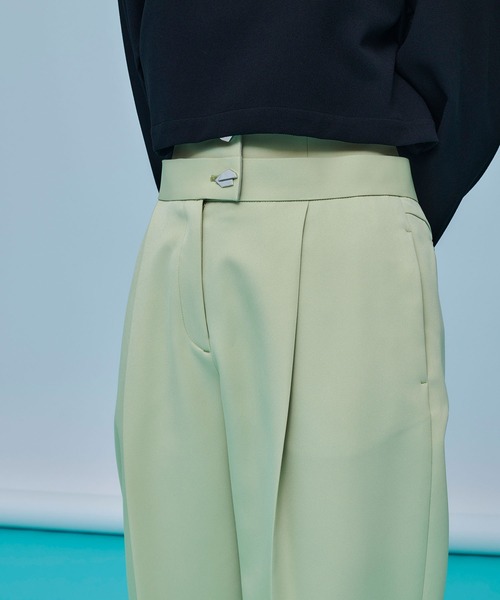 UNITED TOKYO（ユナイテッドトウキョウ）の「アルテスティックコクーンパンツ（スラックス・レディース・ブラック/ベージュ/ライトグリーン・1/2/3）」の21枚目の写真