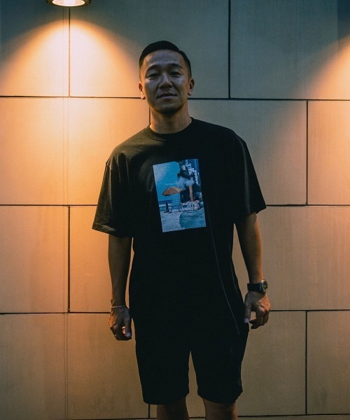 esutoreja(エストレジャ)の「The Beach and the CityTシャツ(Tシャツ/カットソー・レディース・ブラック・L/S/XL/M)」の22枚目の写真