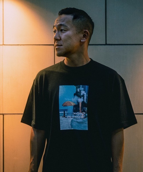 esutoreja(エストレジャ)の「The Beach and the CityTシャツ(Tシャツ/カットソー・レディース・ブラック・L/S/XL/M)」の4枚目の写真