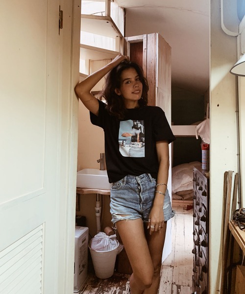 esutoreja(エストレジャ)の「The Beach and the CityTシャツ(Tシャツ/カットソー・レディース・ブラック・L/S/XL/M)」の10枚目の写真