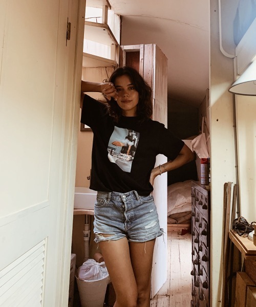 esutoreja(エストレジャ)の「The Beach and the CityTシャツ(Tシャツ/カットソー・レディース・ブラック・L/S/XL/M)」の16枚目の写真