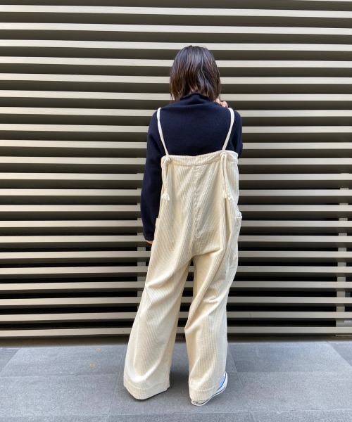 MANASTASH（マナスタッシュ）の「MANASTASH/マナスタッシュ　太畝コーデュロイサロペット（その他パンツ・レディース・ホワイト/モカ・FREE）」の7枚目の写真