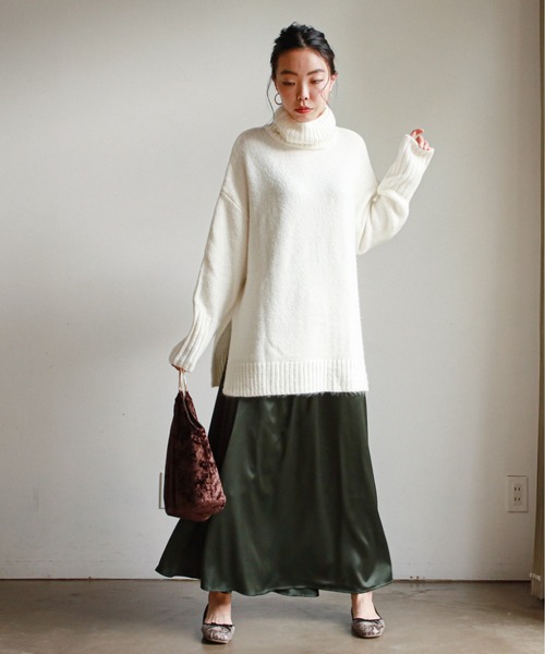 feepur（フェピュール）の「サテンマーメイドスカート（スカート・レディース・グレー系その他/グリーン/ブラック/エンジ・MEDIUM）」の9枚目の写真