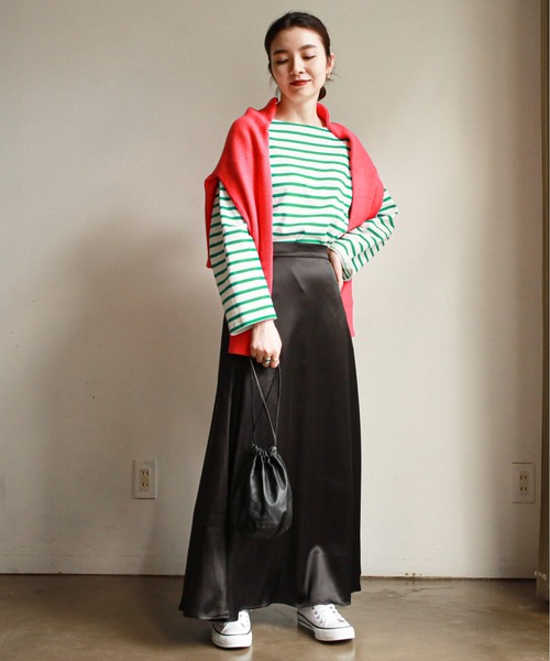 feepur（フェピュール）の「サテンマーメイドスカート（スカート・レディース・グレー系その他/グリーン/ブラック/エンジ・MEDIUM）」の8枚目の写真