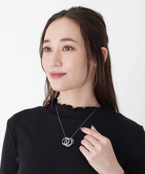 SHOO・LA・RUE（シューラルー）の「◆カスタムリングネックレス（ネックレス・レディース・ダークグリーン/ライトパープル/ダークブラウン・00）」の7枚目の写真