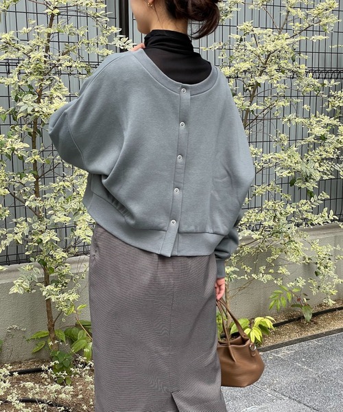 4youstory（フォーユーストーリー）の「裏毛ショートカーディガン（カーディガン/ボレロ・レディース・スミクロ/ブルー系/ライトグレー/モカ・MEDIUM）」の4枚目の写真