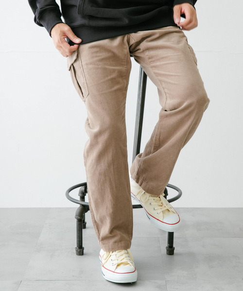 ITEMS URBANRESEARCH(アイテムズ アーバンリサーチ)の「コーデュロイ シェフカーゴパンツ(カーゴパンツ・メンズ・ベージュ/チャコールグレー/ブラック/オリーブ・MEDIUM/LARGE)」の1枚目の写真