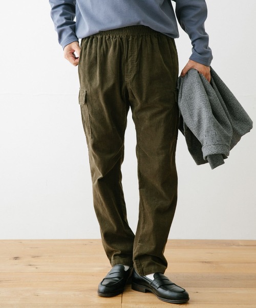 ITEMS URBANRESEARCH(アイテムズ アーバンリサーチ)の「コーデュロイ シェフカーゴパンツ(カーゴパンツ・メンズ・ベージュ/チャコールグレー/ブラック/オリーブ・MEDIUM/LARGE)」の4枚目の写真