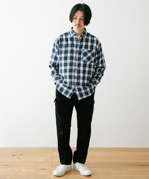 ITEMS URBANRESEARCH(アイテムズ アーバンリサーチ)の「コーデュロイ シェフカーゴパンツ(カーゴパンツ・メンズ・ベージュ/チャコールグレー/ブラック/オリーブ・MEDIUM/LARGE)」の13枚目の写真