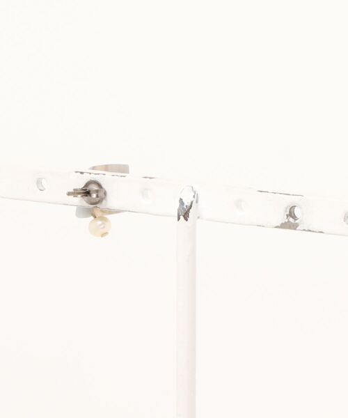 CERCA(チェルカ)の「September/ストライプ オパール 1pcs pierce(ピアス(片耳用)・レディース・グレー・FREE)」の2枚目の写真