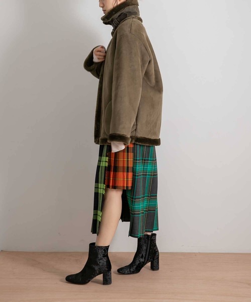 WANDERUNG（ワンデルング）の「『URBS別注』WANDERUNG　ex velour short boots（ブーツ・レディース・ブラック/ベージュ/ネイビー/グリーン系その他・38/39/36/37）」の18枚目の写真