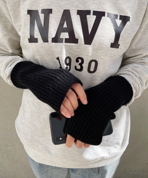 CLEA（クレア）の「ニットアームウォーマー（アームカバー・レディース・ブラック/ベージュ/アイボリー/ナチュラル・FREE）」の20枚目の写真