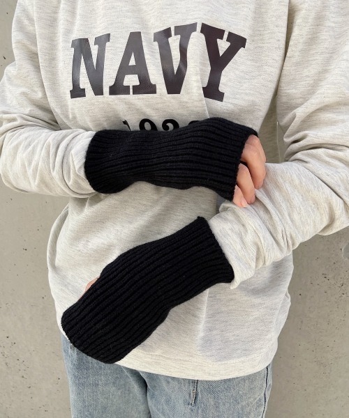 CLEA（クレア）の「ニットアームウォーマー（アームカバー・レディース・ブラック/ベージュ/アイボリー/ナチュラル・FREE）」の16枚目の写真