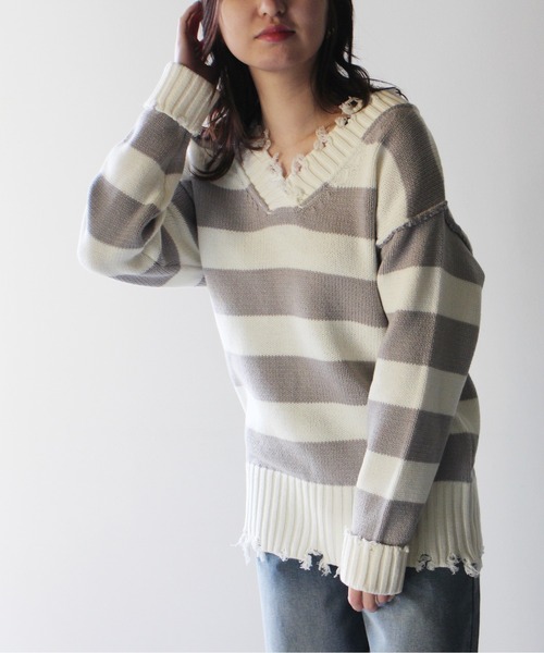 one way(ワンウェイ)の「【oneway Jeans】ボーダーブロークンVネックニット(ニット/セーター・レディース・ライトグレー/ブラック/ベージュ・FREE)」の12枚目の写真