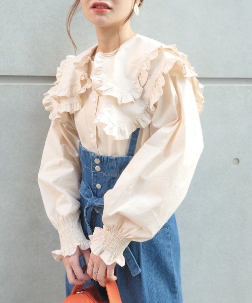 CORNERS(コーナーズ)の「ダブルフリルビッグカラーブラウス(Tシャツ/カットソー・レディース・ベージュ/ブラック/ブルー/ホワイト・M)」の3枚目の写真