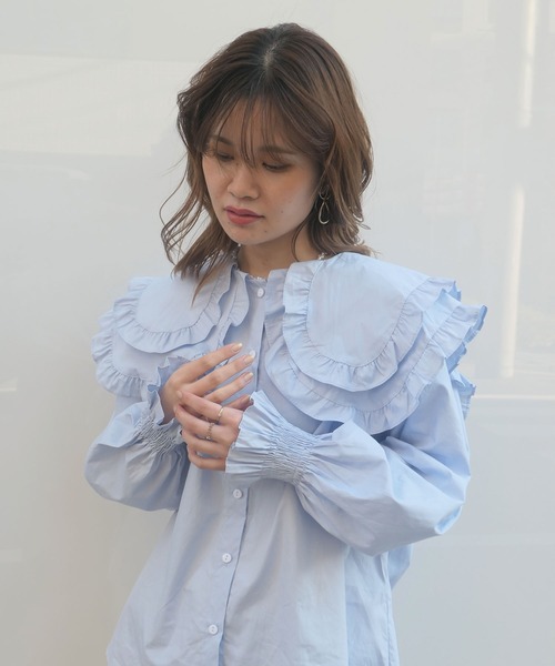 CORNERS(コーナーズ)の「ダブルフリルビッグカラーブラウス(Tシャツ/カットソー・レディース・ベージュ/ブラック/ブルー/ホワイト・M)」の12枚目の写真