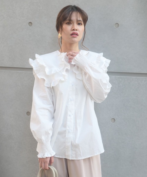 CORNERS(コーナーズ)の「ダブルフリルビッグカラーブラウス(Tシャツ/カットソー・レディース・ベージュ/ブラック/ブルー/ホワイト・M)」の17枚目の写真