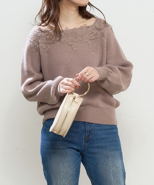 natural couture(ナチュラルクチュール)の「幅広モチーフレース畦ニット(ニット/セーター・レディース・ブラック/オフホワイト/ラベンダー/グレイッシュベージュ・FREE)」の1枚目の写真