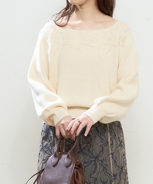 natural couture(ナチュラルクチュール)の「幅広モチーフレース畦ニット(ニット/セーター・レディース・ブラック/オフホワイト/ラベンダー/グレイッシュベージュ・FREE)」の7枚目の写真