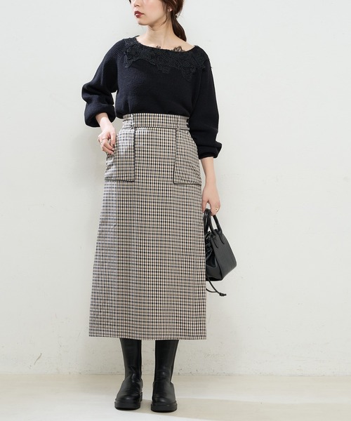 natural couture(ナチュラルクチュール)の「幅広モチーフレース畦ニット(ニット/セーター・レディース・ブラック/オフホワイト/ラベンダー/グレイッシュベージュ・FREE)」の12枚目の写真