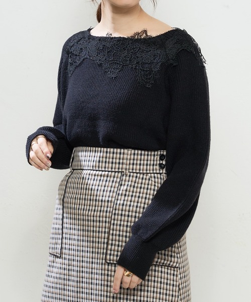 natural couture(ナチュラルクチュール)の「幅広モチーフレース畦ニット(ニット/セーター・レディース・ブラック/オフホワイト/ラベンダー/グレイッシュベージュ・FREE)」の10枚目の写真