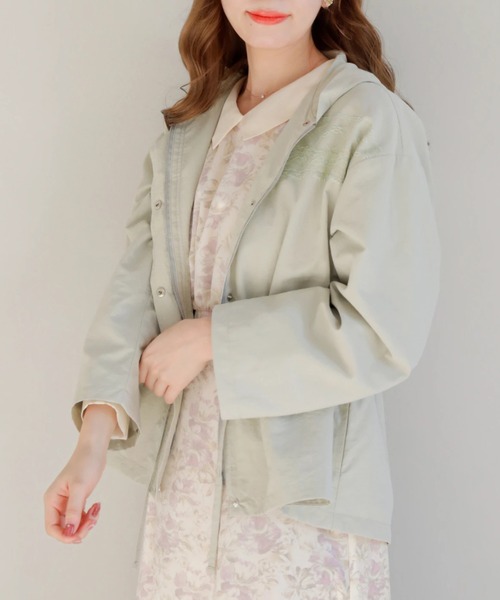 Areeam(アリーム)の「レース付きマウンテンパーカー(マウンテンパーカー・レディース・ライトベージュ/ミント/ネイビー・FREE)」の3枚目の写真
