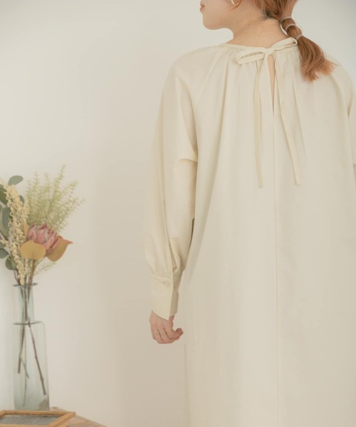 ITEMS URBANRESEARCH(アイテムズ アーバンリサーチ)の「ベストセットシャツワンピース(シャツワンピース・レディース・オフホワイト/ブルー系その他/チャコールグレー・FREE)」の12枚目の写真