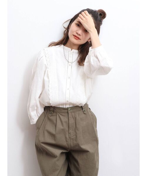 Ungrid(アングリッド)の「コットンフリルブラウス(シャツ/ブラウス・レディース・ブラック/オフホワイト・FREE)」の8枚目の写真