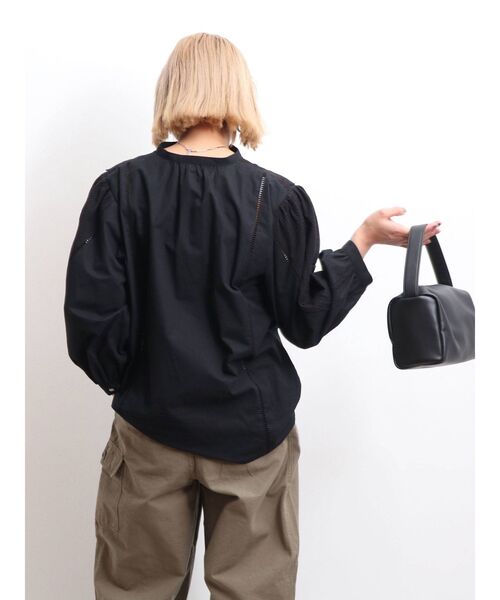 Ungrid(アングリッド)の「コットンフリルブラウス(シャツ/ブラウス・レディース・ブラック/オフホワイト・FREE)」の11枚目の写真