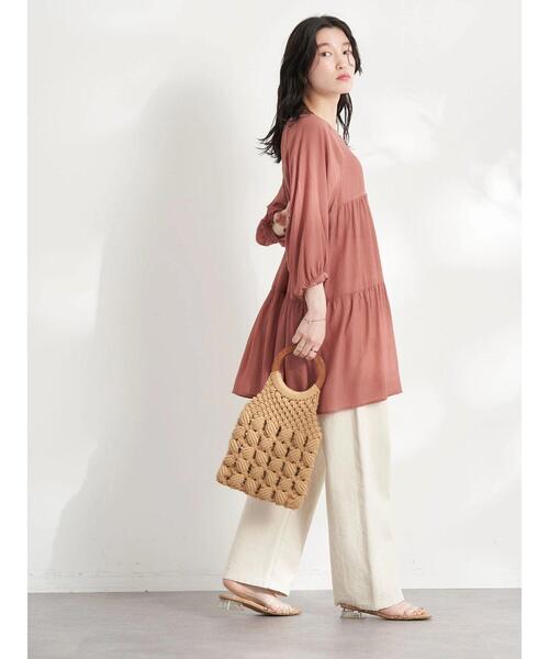 earth music&ecology(アースミュージックアンドエコロジー)の「レンチングEV楊柳ティアードチュニック(その他トップス・レディース・オフホワイト/ブラック/モカ/テラコッタ/イエロー・FREE)」の21枚目の写真