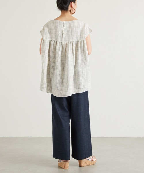 BEARDSLEY（ビアズリー）の「夏休みに着たくなるリネンチェック刺繍ブラウス（シャツ/ブラウス・レディース・ベージュ/ブルー・FREE）」の14枚目の写真