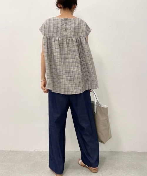 BEARDSLEY（ビアズリー）の「夏休みに着たくなるリネンチェック刺繍ブラウス（シャツ/ブラウス・レディース・ベージュ/ブルー・FREE）」の12枚目の写真