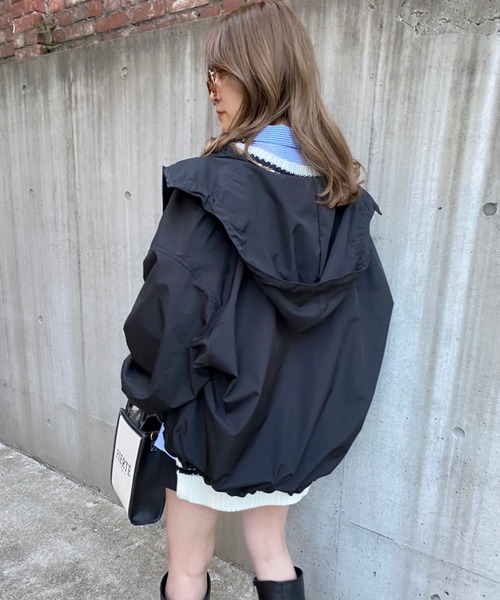 one after another NICE CLAUP(ワンアフターアナザーナイスクラップ)の「ユーティリティマウンテンパーカー(マウンテンパーカー・レディース・アイボリー/ブラック・FREE)」の12枚目の写真