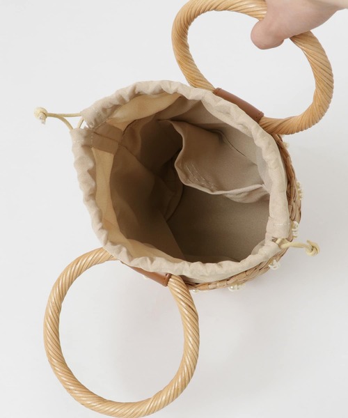 F by ROSSO(エフバイロッソ)の「F by ROSSO パールカゴバッグ(かごバッグ・レディース・ナチュラル・-)」の9枚目の写真