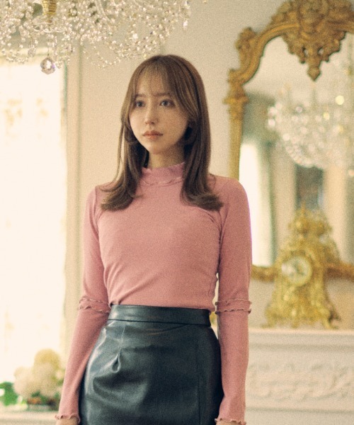 FickleBebe（フィクルベベ）の「後ろあきベルスリーブPO（Tシャツ/カットソー・レディース・ブラック/ピンク/ホワイト・1/0）」の3枚目の写真