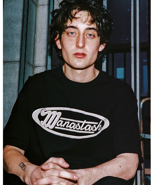 MANASTASH（マナスタッシュ）の「【直営店限定】MANASTASH N.A.U/マナスタッシュエヌエーユー　DOT LOGO TEE ドットロゴティー（Tシャツ/カットソー・メンズ・ホワイト/ブラック・MEDIUM/LARGE/X-LARGE）」の2枚目の写真