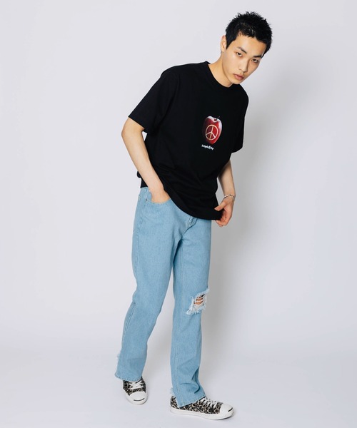 FTW(エフティダブリュー)の「APPLE S/S TEE(Tシャツ/カットソー・メンズ・ホワイト/ブラック・MEDIUM/LARGE)」の10枚目の写真