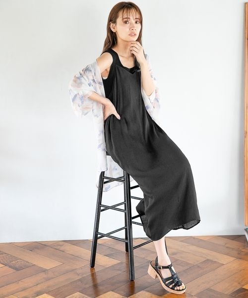 mysty woman(ミスティウーマン)の「バックギャザーキャミワンピース 345958(ワンピース・レディース・ブラック/ベージュ/パープル・FREE)」の6枚目の写真