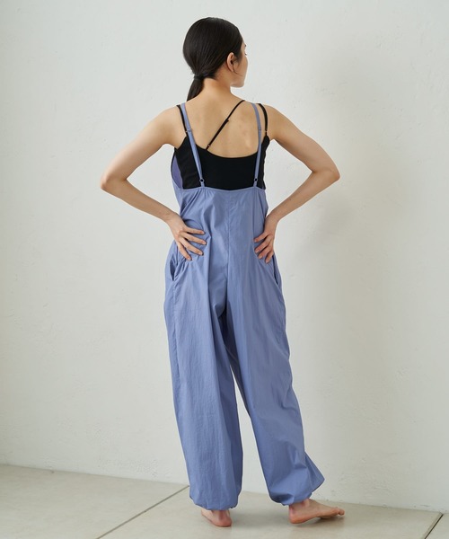 Omekashi(オメカシ)の「【earthy_】キャミサロペット(パッカブル)(サロペット/オーバーオール・レディース・パープル/キャメル/ブラック/ベージュ・FREE)」の11枚目の写真