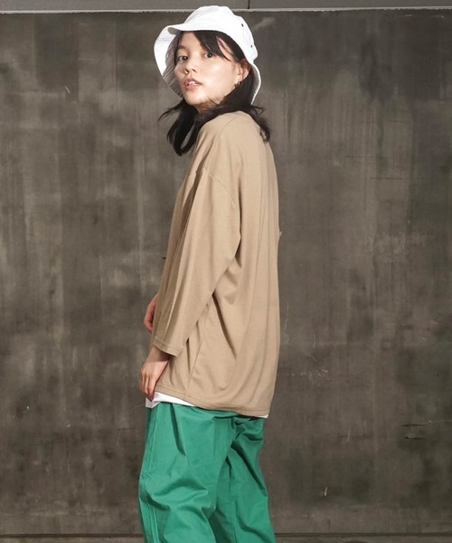 Blue Standard （ブルースタンダード）の「【BLUE STANDARD/ブルースタンダード】ZEROSTZEROSTAIN ゼロステイン 汗染みの目立ちにくいTシャツ　UVカット　撥水性　汚れが付きにくい　フェイクレイヤード7分袖Tシャツ（Tシャツ/カットソー・メンズ・ホワイト/ブラック/ベージュ/オリーブ/ブルー・MEDIUM/LARGE/X-LARGE）」の19枚目の写真