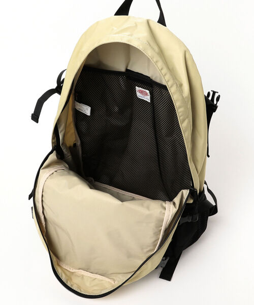 Ray BEAMS(レイビームス)の「【WEB限定】DANTON / ナイロンツイル バックパック MONT FARON 27(バックパック/リュック・レディース・ブラック/ベージュ・ONE SIZE)」の11枚目の写真