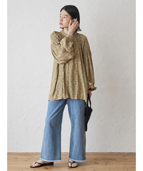 AMERICAN HOLIC(アメリカンホリック)の「さらっと袖ボリュームギャザーブラウス(シャツ/ブラウス・レディース・イエロー/ベージュ/ネイビー・L/M)」の19枚目の写真