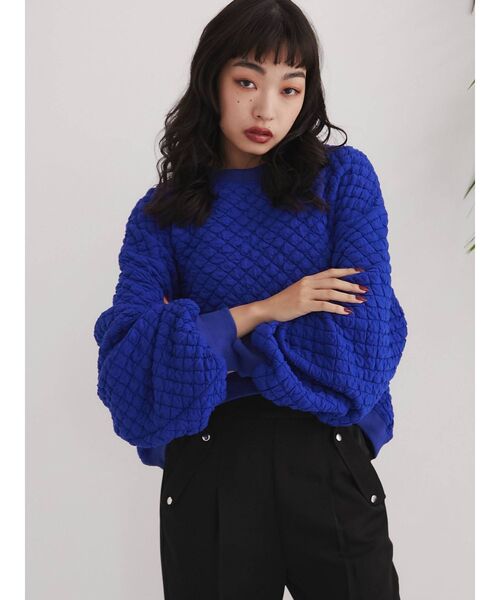 jouetie(ジュエティ)の「キルティングショートトップス(スウェット・レディース・ブラック/ブルー/その他1・MEDIUM)」の11枚目の写真