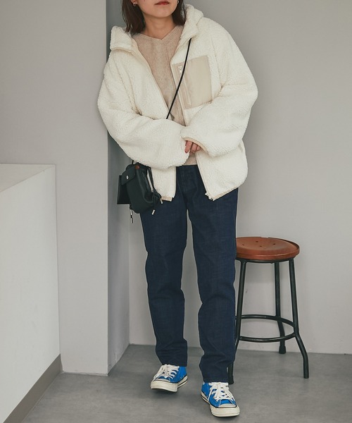 un dix cors（アンディコール）の「プチプラが嬉しい　フードボアブルゾン（ブルゾン・レディース・アイボリー/モカ・FREE）」の4枚目の写真