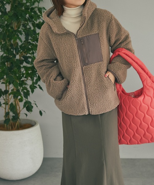 un dix cors（アンディコール）の「プチプラが嬉しい　フードボアブルゾン（ブルゾン・レディース・アイボリー/モカ・FREE）」の16枚目の写真