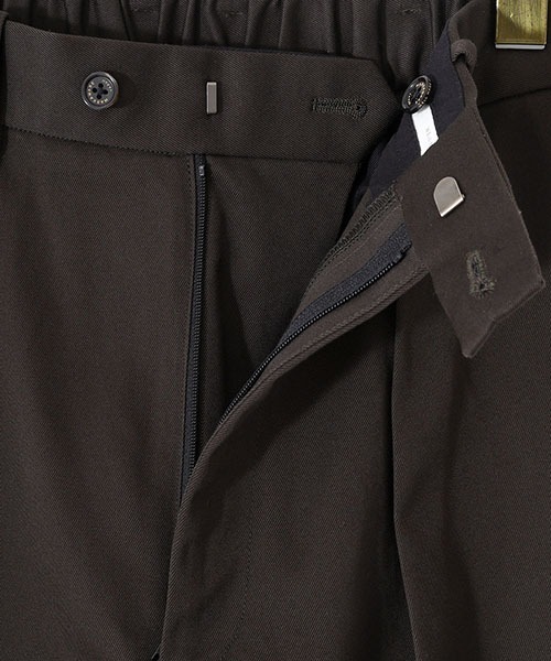 マーカウェア CLASSIC FIT TROUSERS III markaware（マーカウェア）の「MARKAWARE / マーカウェア