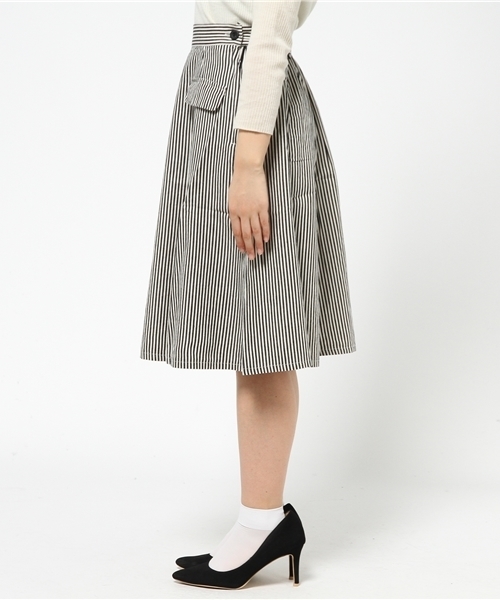 GIORDANO（ジョルダーノ）の「[GIORDANO]ストライプフラップ付スカート（スカート・レディース・ブラック/ネイビー・FREE）」の4枚目の写真