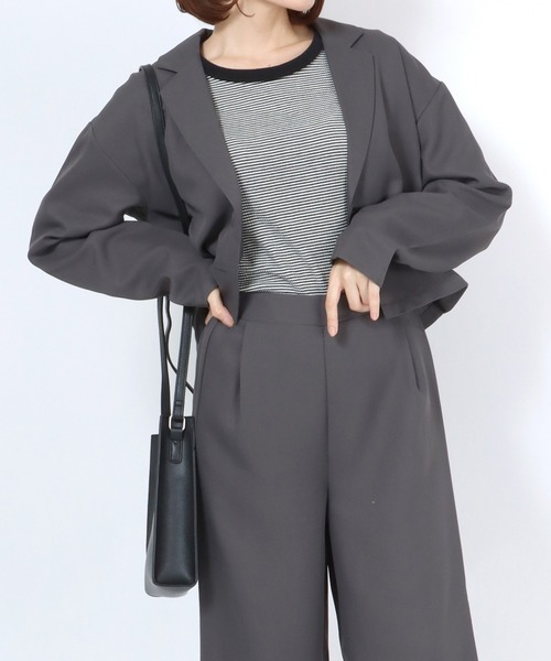 Salong hameu(サロン ハミュー)の「クロップドテーラードジャケット×ワイドパンツ セットアップ/上下2点セット(セットアップ・レディース・モカ/ブラック/ピンク/ベージュ/チャコールグレー・L/M)」の3枚目の写真
